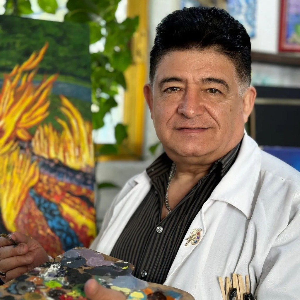 Jorge Santamaria - Director